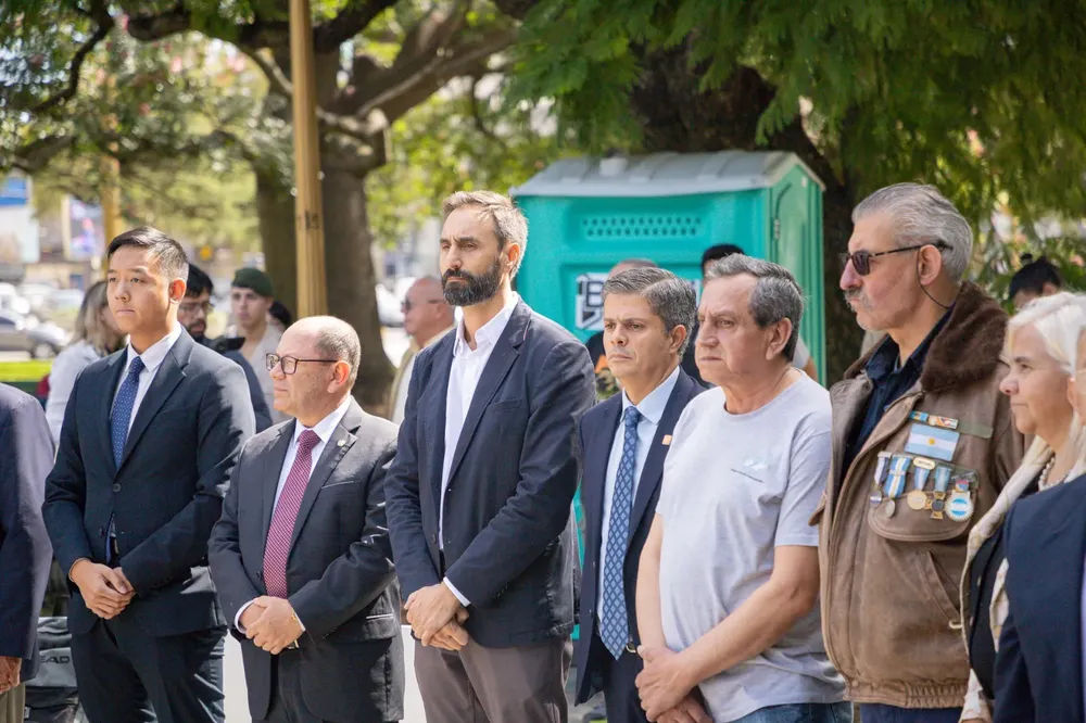 bf63b001-7bb9-474e-aee7-56626f6b05ff