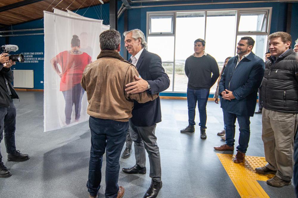 53620436-4813-49E2-93FB-9996D74AE3B5