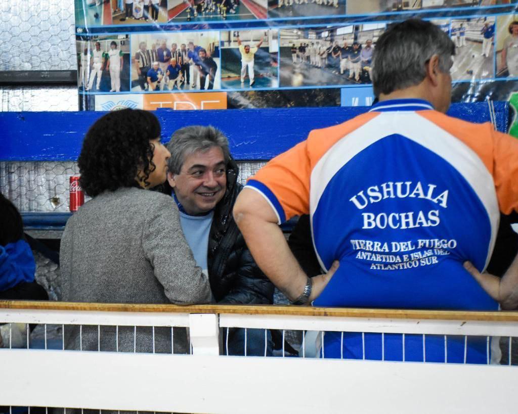 157C5B39-7831-4F3C-9D63-406A993BB3A6