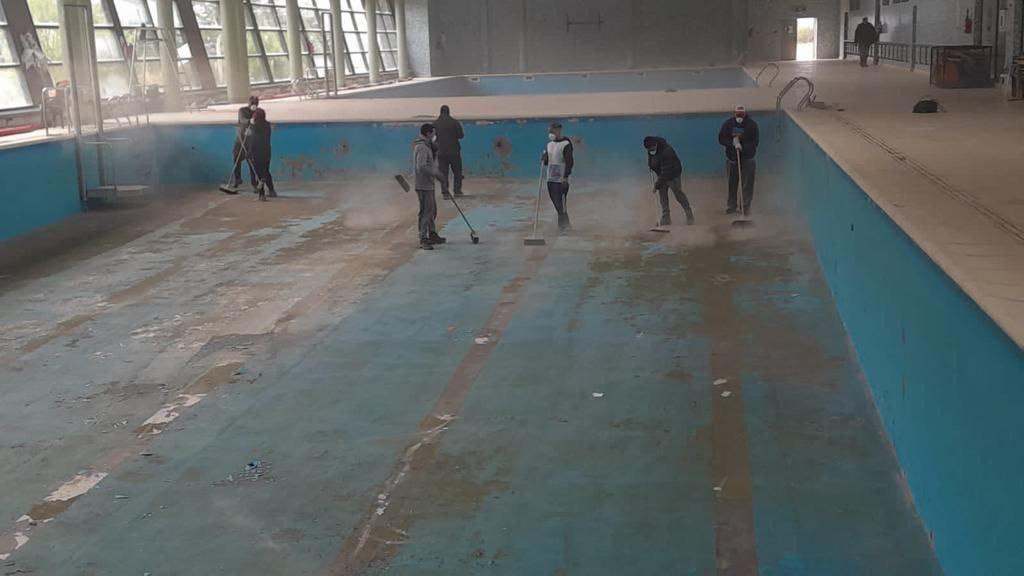 797C2E9B-89DB-4ED2-B422-C6BC172BCC41