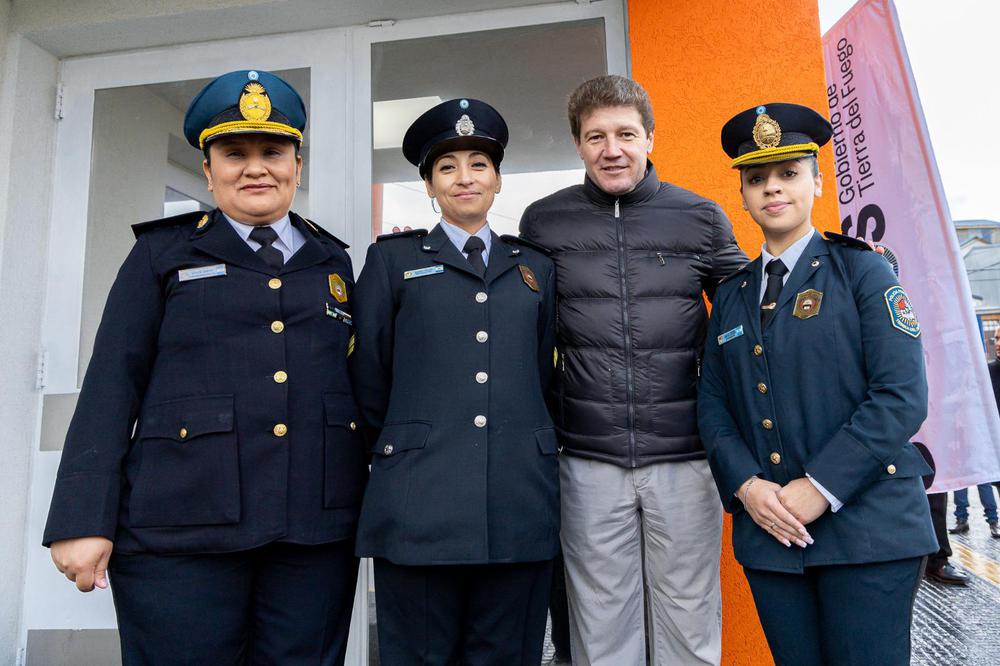 BF37560F-1917-45AC-904A-CF5AD60E4FFD