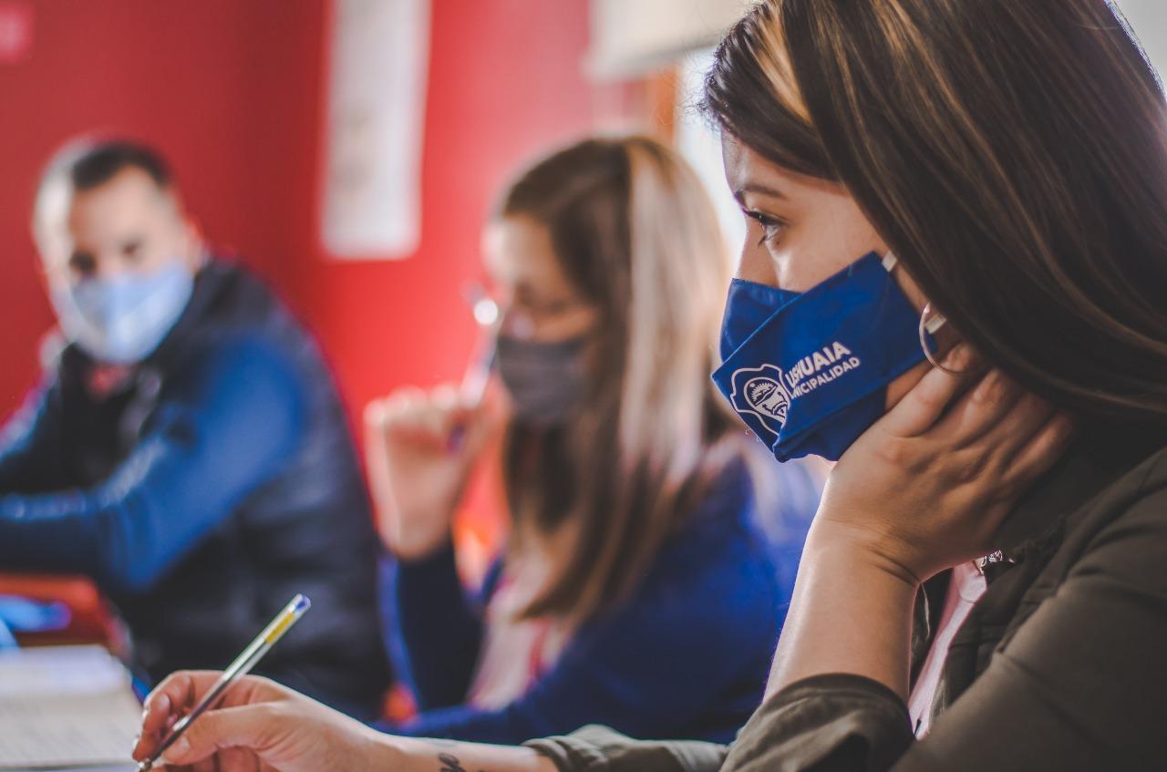 616ef40303059b6e13fb2a3f