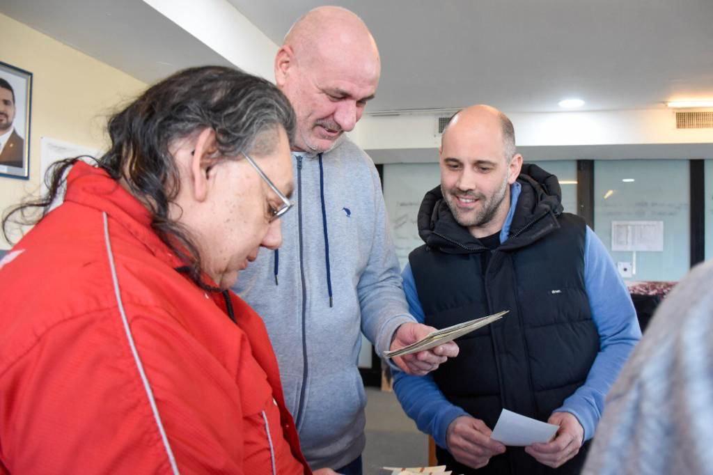 9CACB55C-8840-4377-AFF7-6D1997E8A003