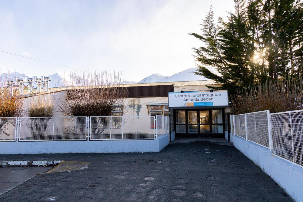 c2ec354d-4e4e-439b-9a44-8b8f175179c8