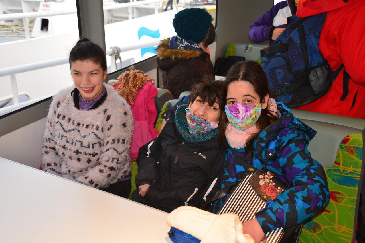 6121437cc569ba184669adaf