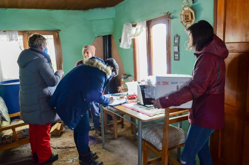 60ba6fbe963e3eea670f7582