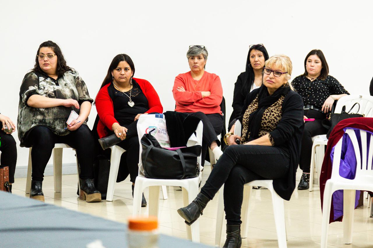 373EC058-0EA7-407B-94B9-0831816419F8