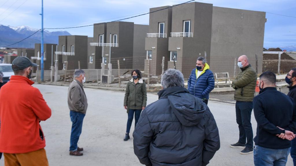 6098075bed5add2f074040b9