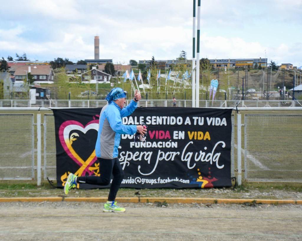 DD91FC2D-AB49-4E4F-A414-66A0A18D423F