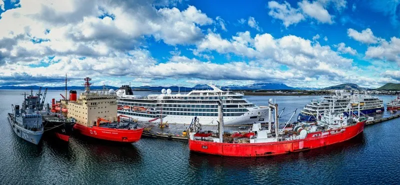 c6d3ce3b-b777-42c5-9e6b-36b2454f07b7