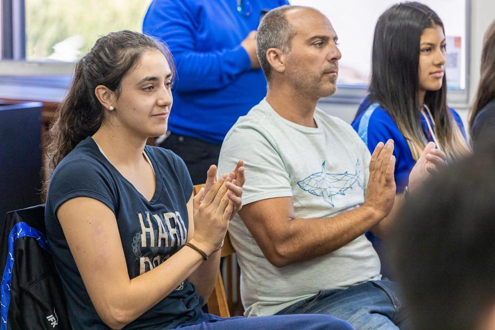 B46B83D0-EE35-4C40-A284-2FD52D8743FE