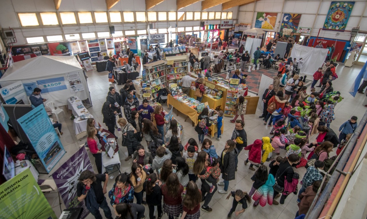 feria del libro escuela 13