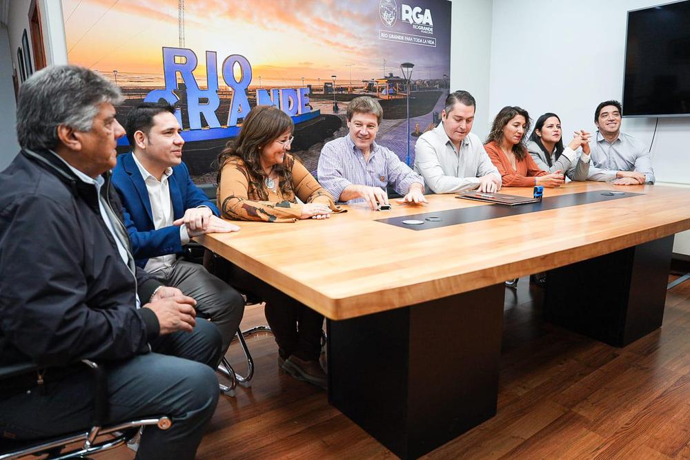 A3AAA3BB-FF2E-4E1F-A6D9-EF79176653DE