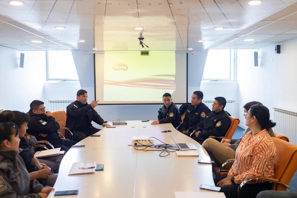 8802d3fd-a11f-4b40-a357-696d3cad5810