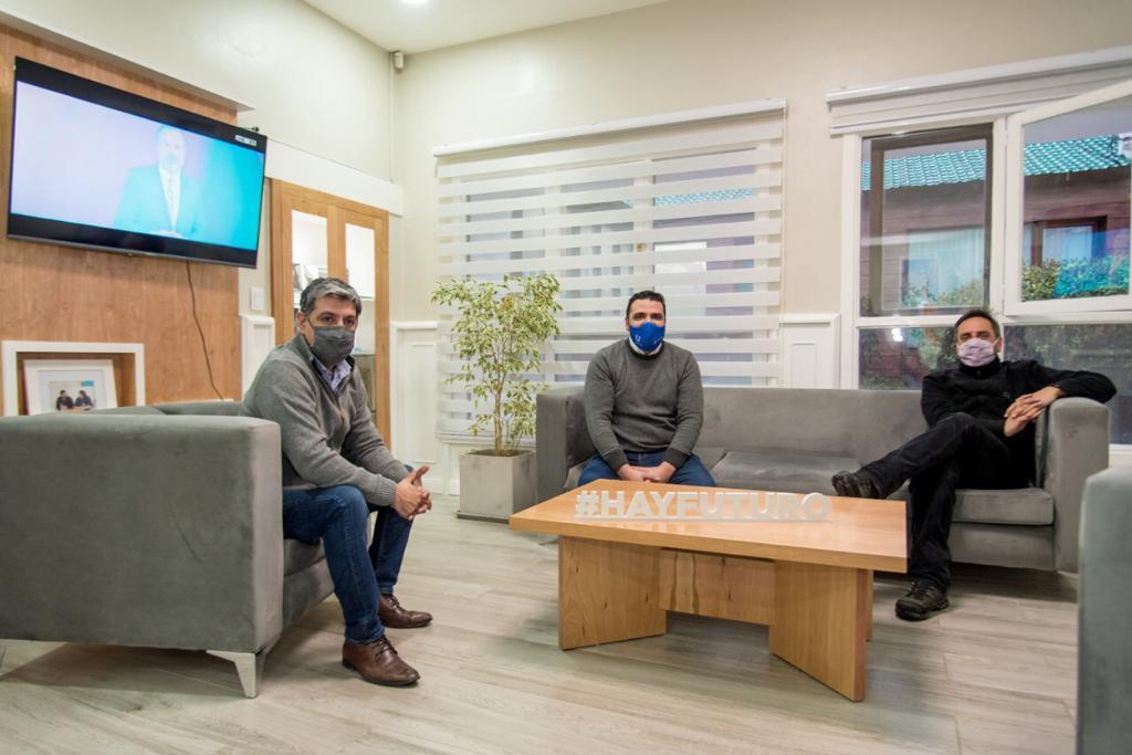 60e72b9b087f15b43f2f3f7c