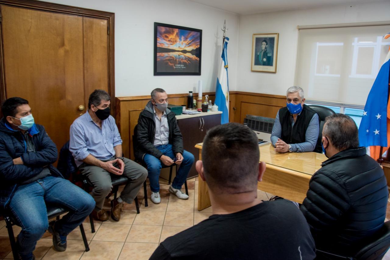 60cbcc1e6529a6ab449576f0