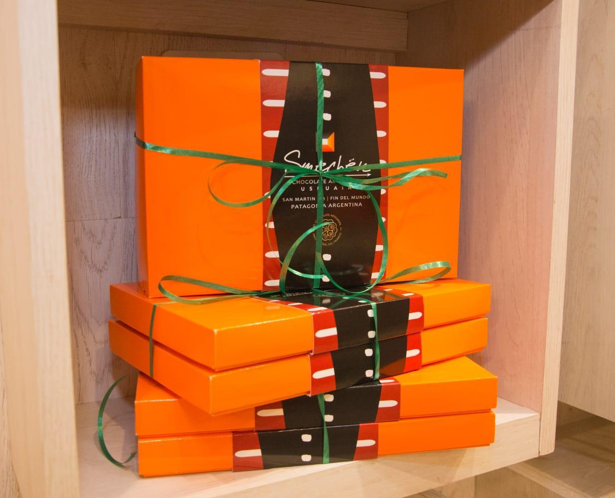 608452f825f6c1bf3520b46d