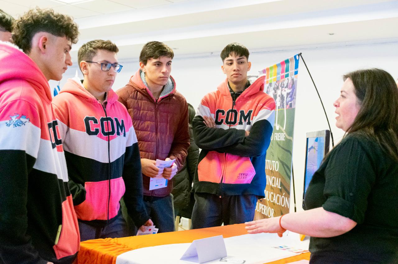 98257959-38F7-4392-9359-75BB8AD9E19E