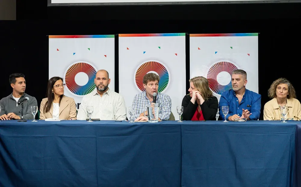 8904f499-ab8d-4af8-98c0-f46be7849798