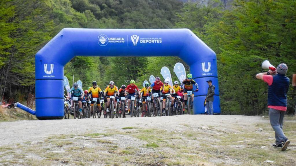 A9B3315F-520F-4BD1-96D3-358BECA5383E