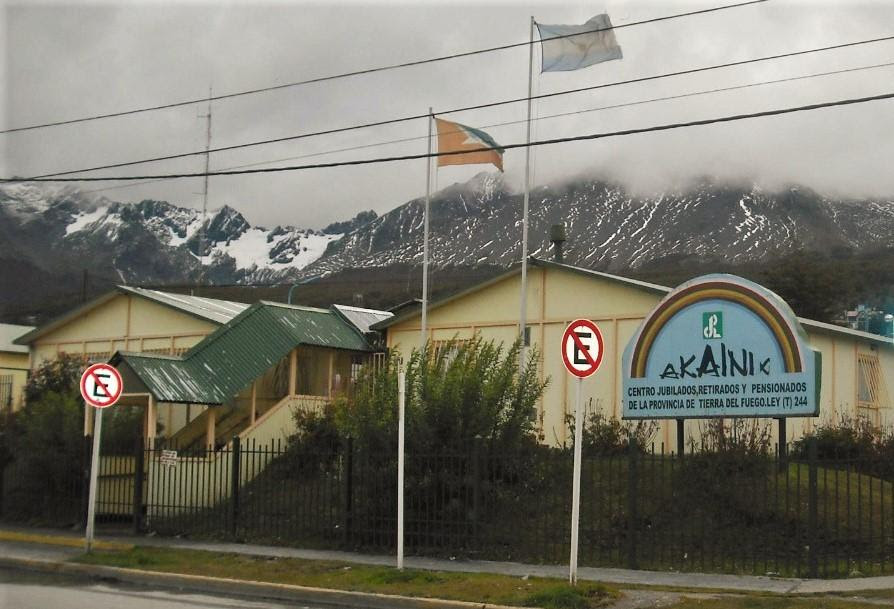 akainik