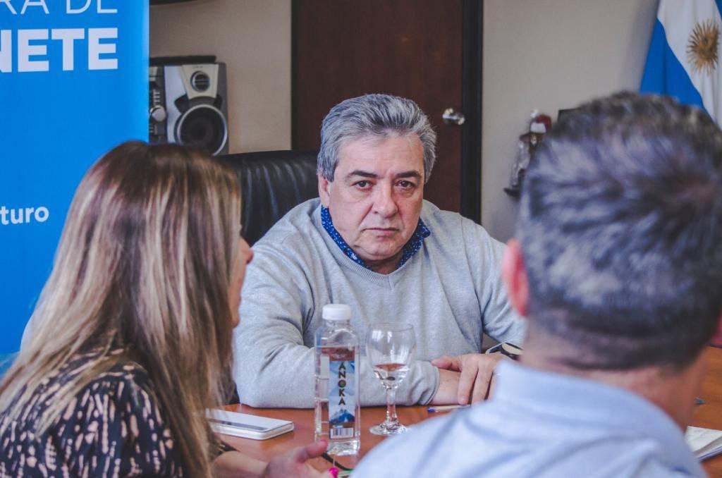 506E7B27-8FB5-452B-BF07-100825980343