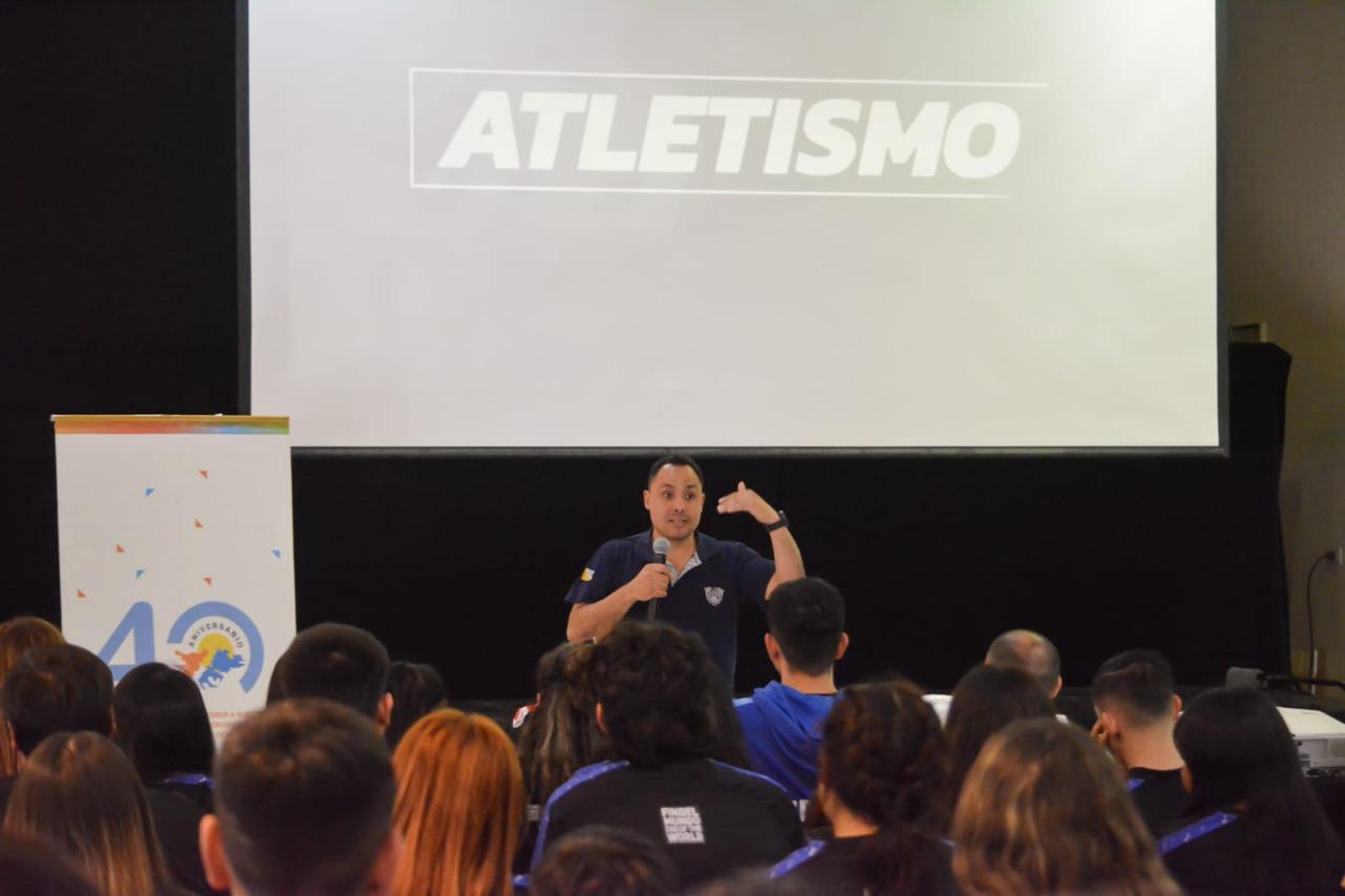 7A8AAF9E-B034-4FA5-A657-A4FDC846BD6B