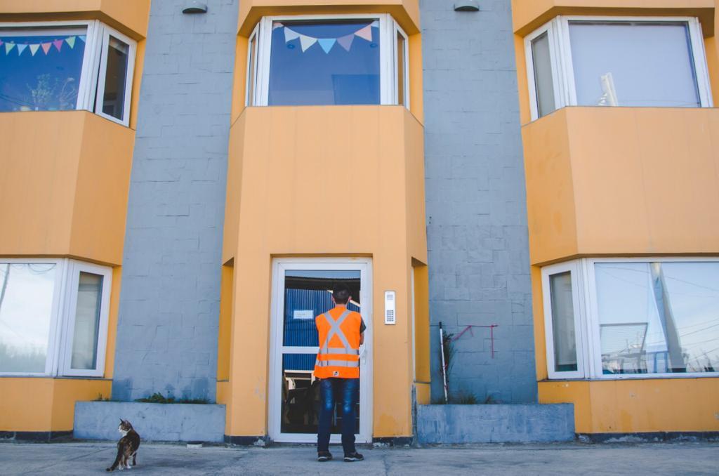 60809b5cbb594a5628f63a3d