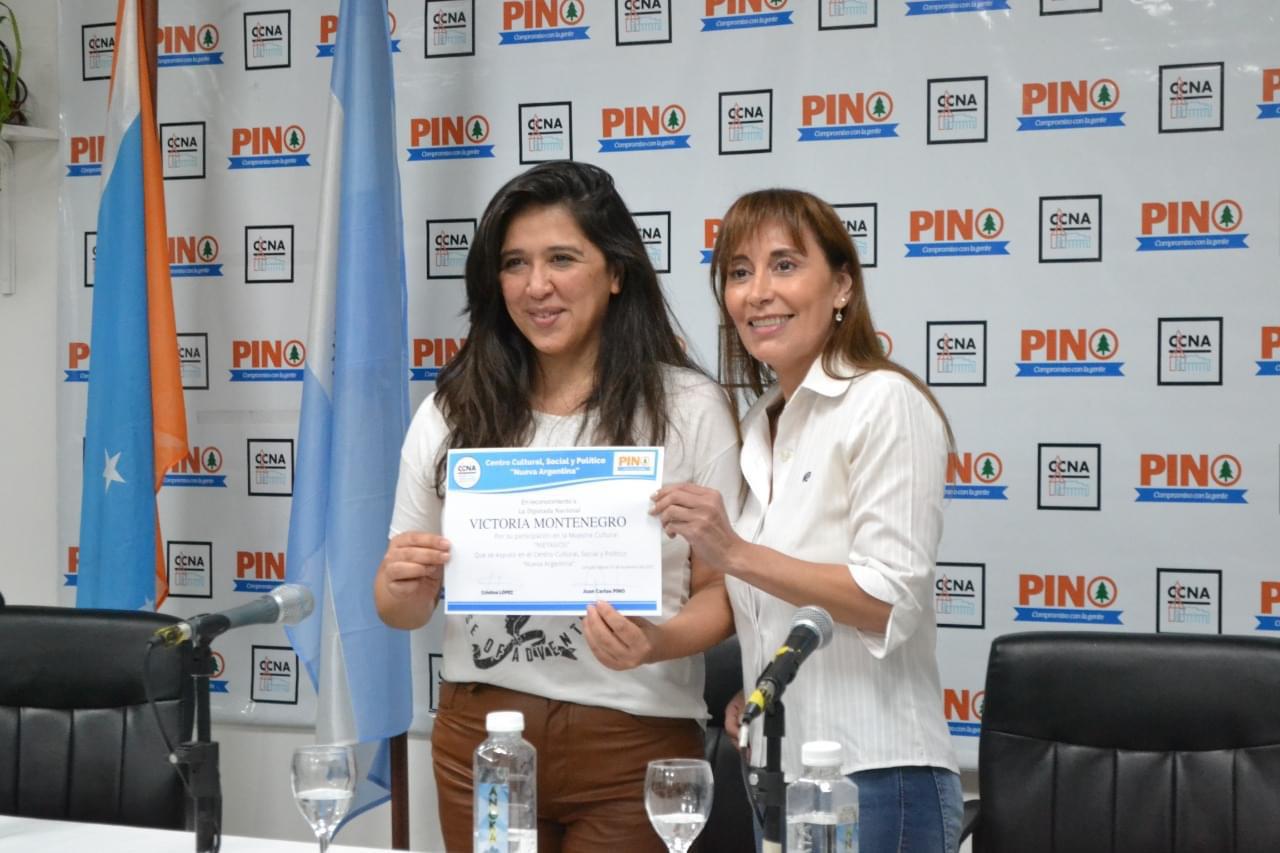 41049DFB-3172-4C9A-8F46-FA2E4C0C2834