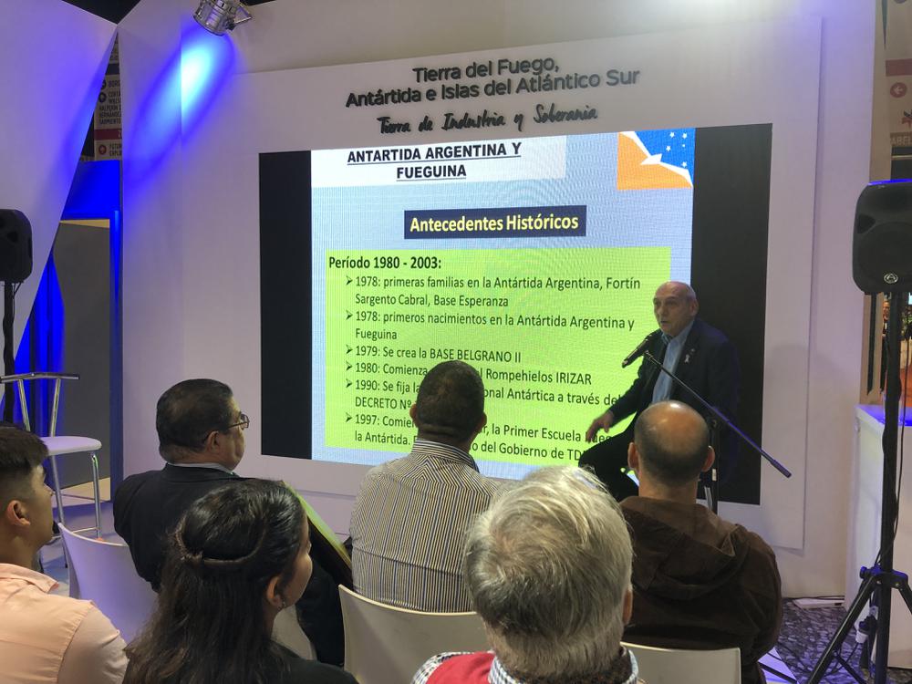 COMUNICACIÓN CON ANTÁRTIDA (2)