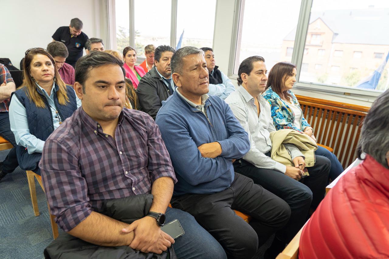 D84FD12E-9AE6-4BB8-AF48-70CB03B2AC90