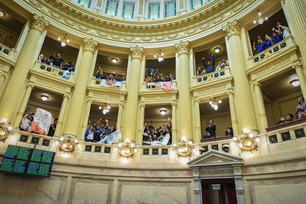 C2529880-C870-42D8-9BCD-15B2E5D0448B