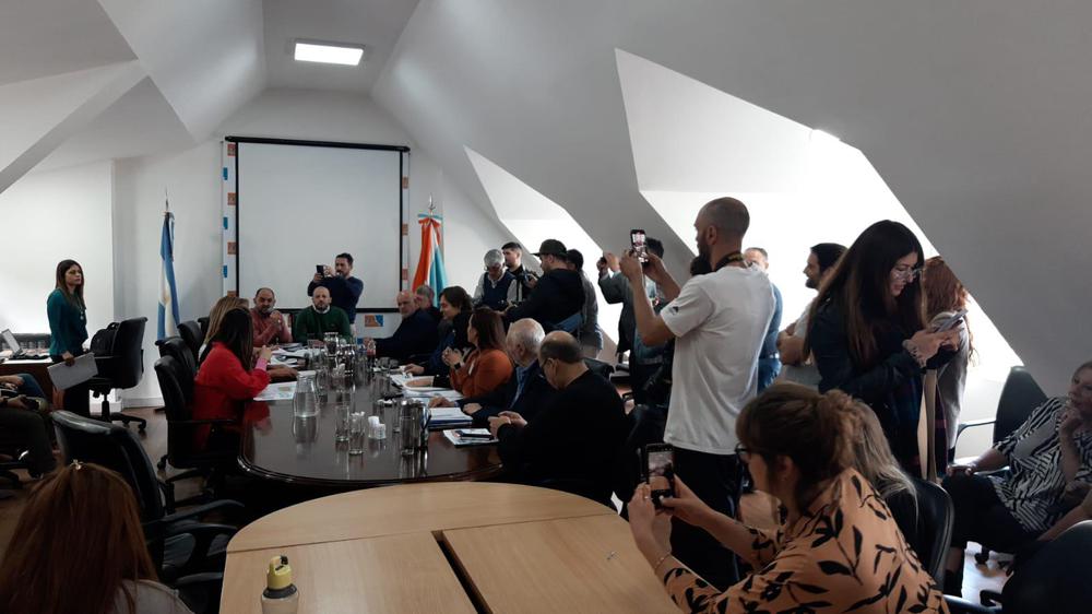 8316F7CA-3B57-4274-AFF7-3A2C134F27A3