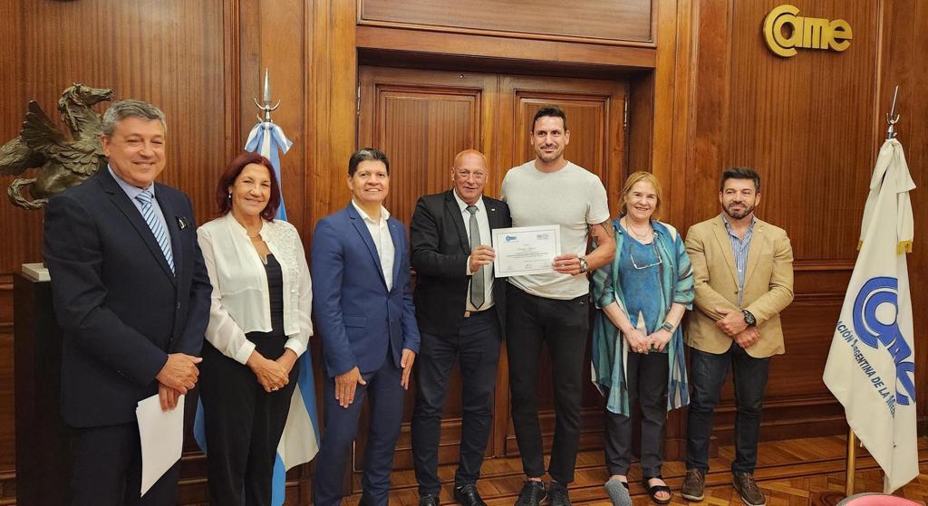 e2038f85-2958-4c25-bd11-71d23b1e8758