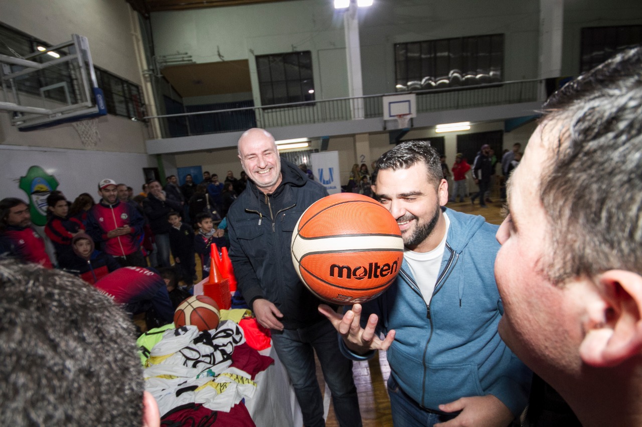 entrega de indumentaria deportiva 3