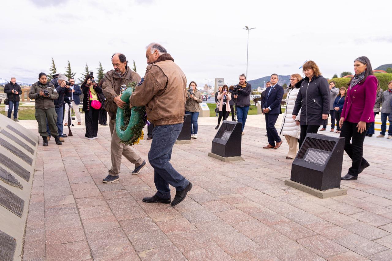 88A15CF6-9EB3-4559-A9B9-565391DDA0A8