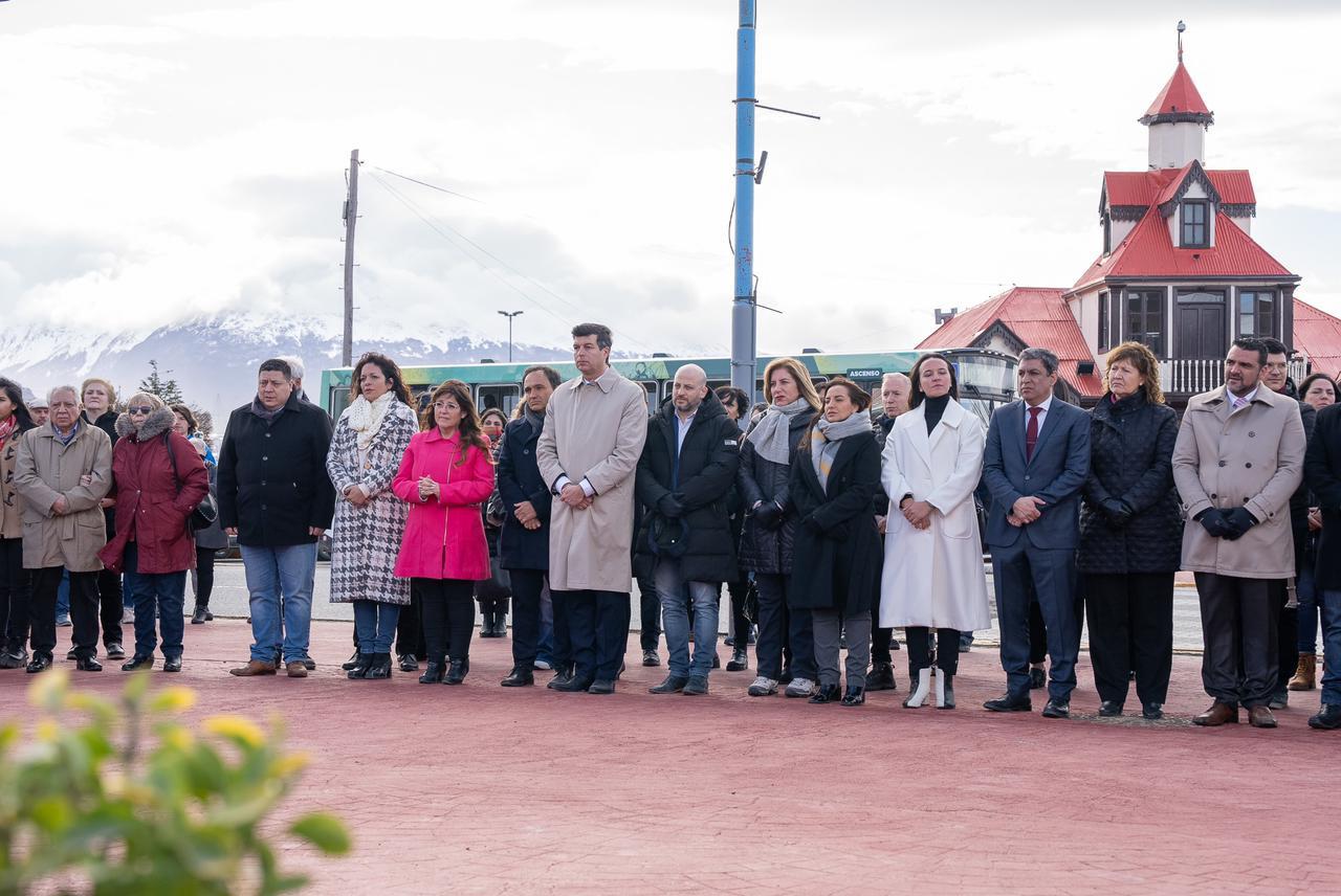 ace85688-90e8-42cc-8f91-66927236327a