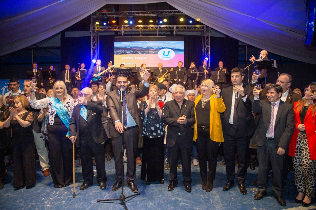 16 - CENA ANTIGUOS POBLADORES (6)