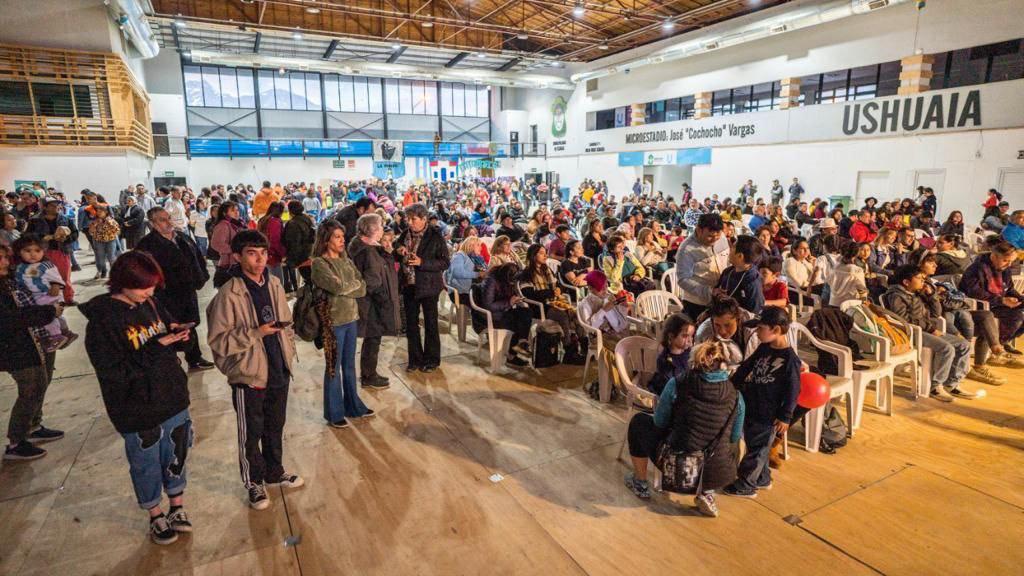 A7B50B97-130B-4E33-B48F-55E3285E5393