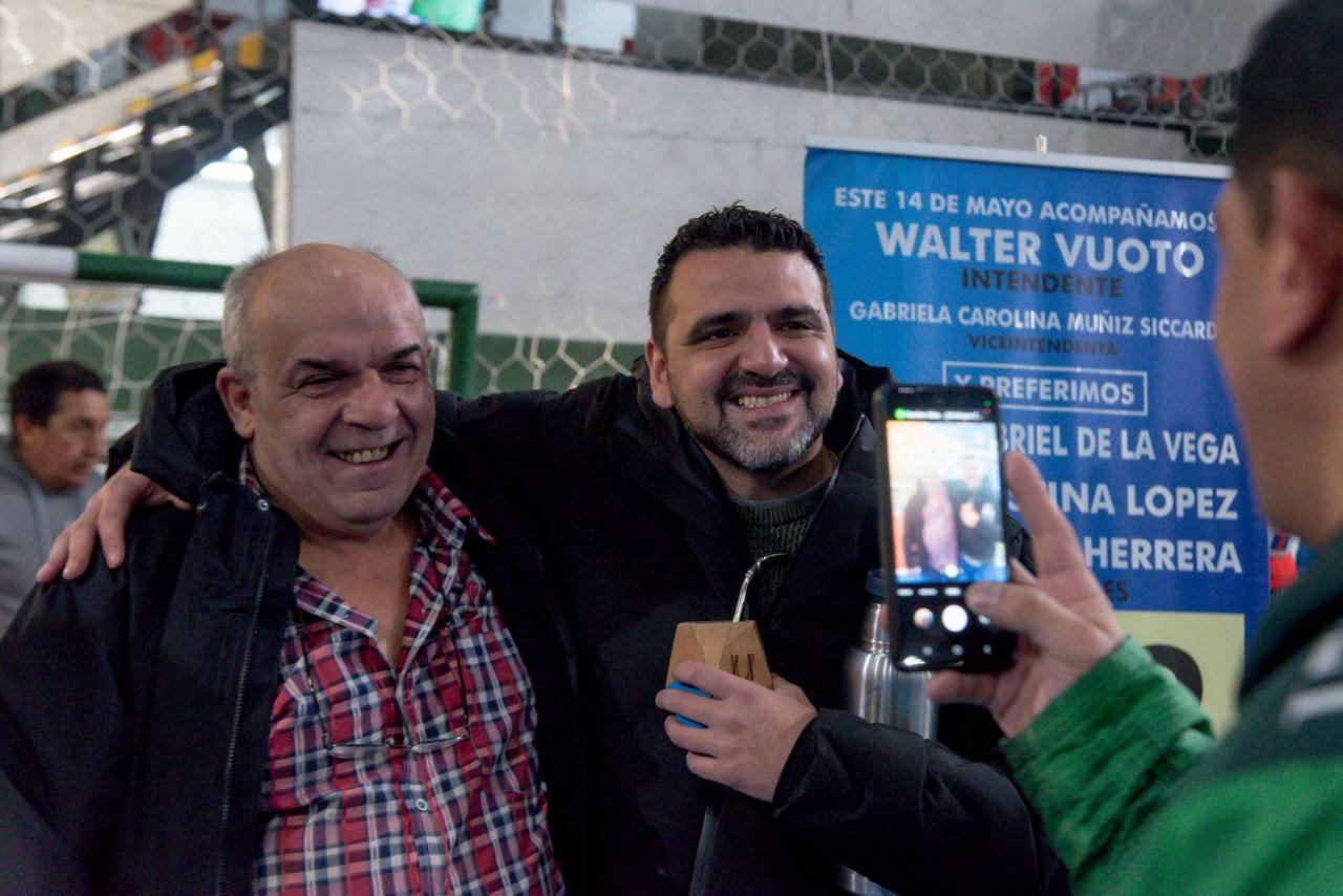 77A854A0-BD04-4F70-8122-89A05B746AF2