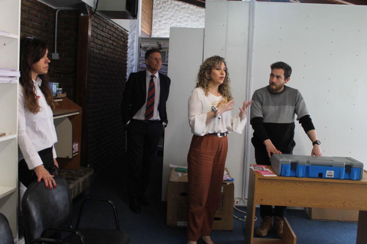 photo_5116330721814883104_y