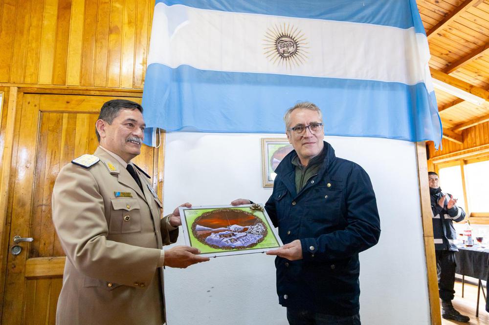 684c04b7-93d7-4bb2-940f-2bf608a9f551