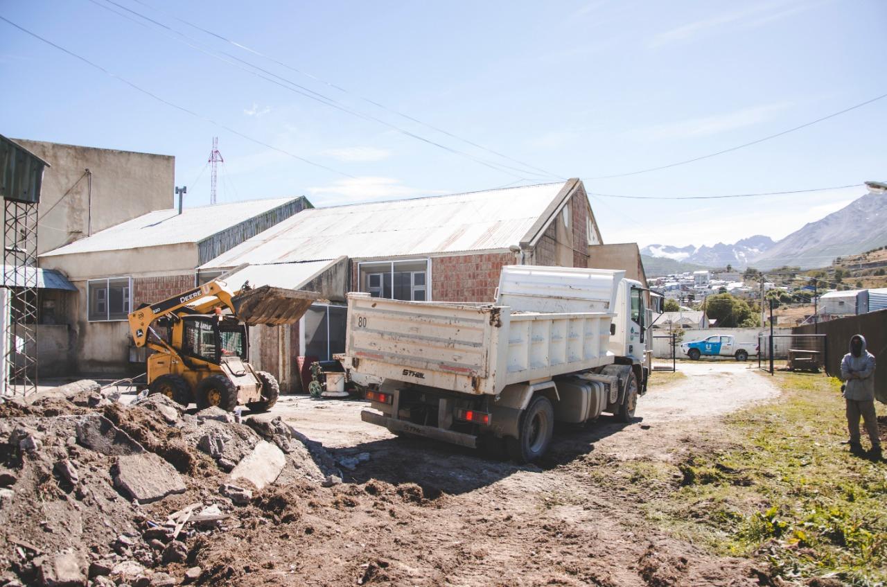 601b18e7cf8c595f53492434