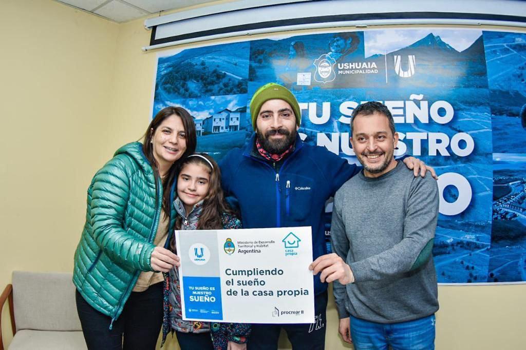 DAF8D3DB-665E-4817-98B2-E75503C609FC