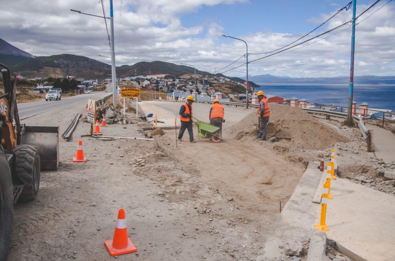 4A1BDD4B-17FA-4A6B-9105-EE49383DBAA6