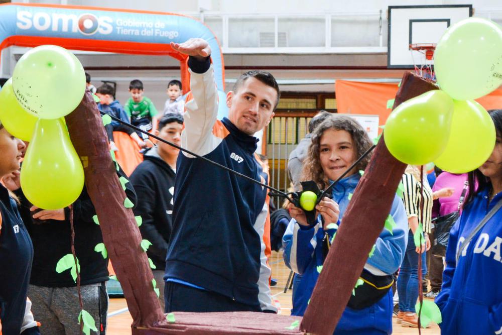 e83edd53-7e09-44df-bd61-67055bd830bb