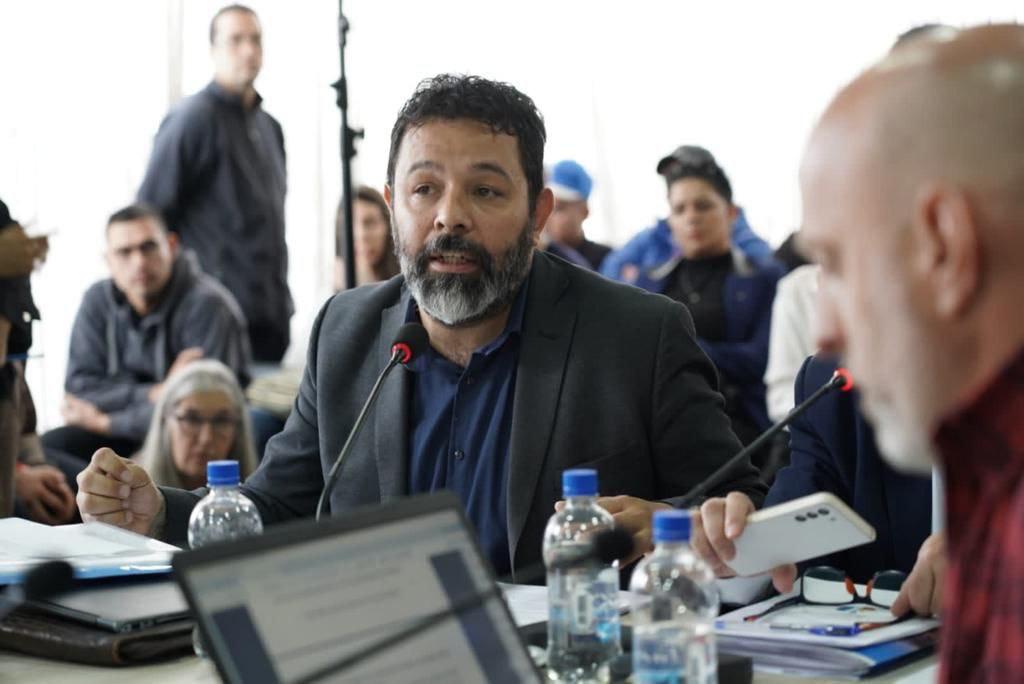 E1F29ED5-71EF-4CFC-98E4-AF9FC77D11F9