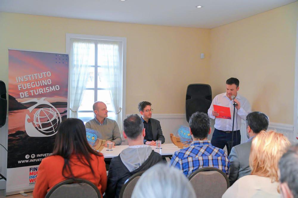 b00663c1-5214-45a7-b2c9-2de4db191f2a