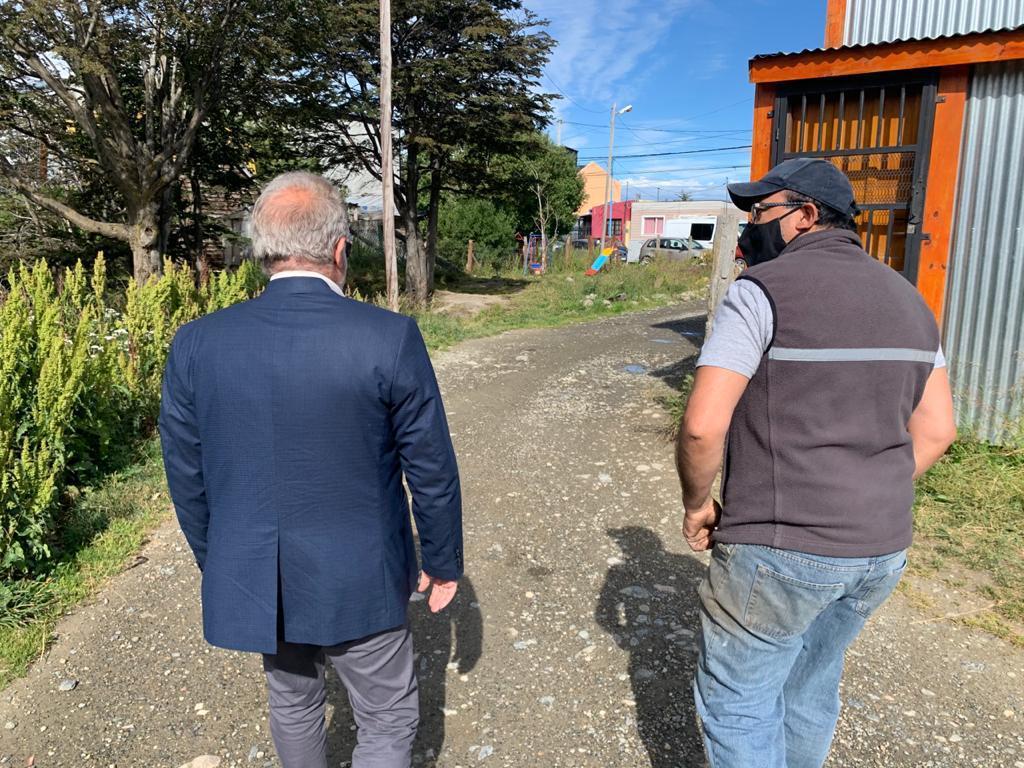 600a0e5593f5b5141a256d7a