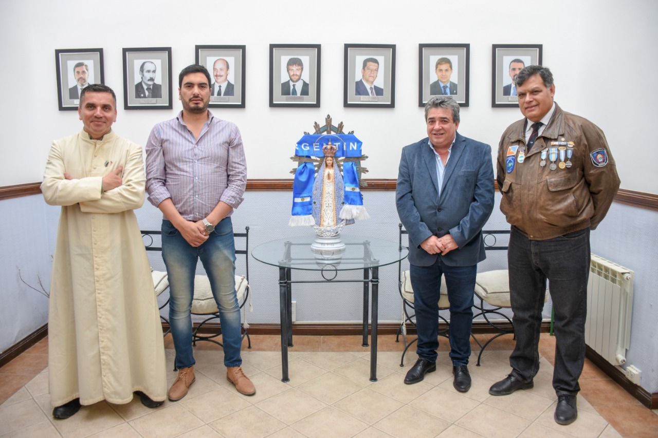 virgen de lujan en intendencia